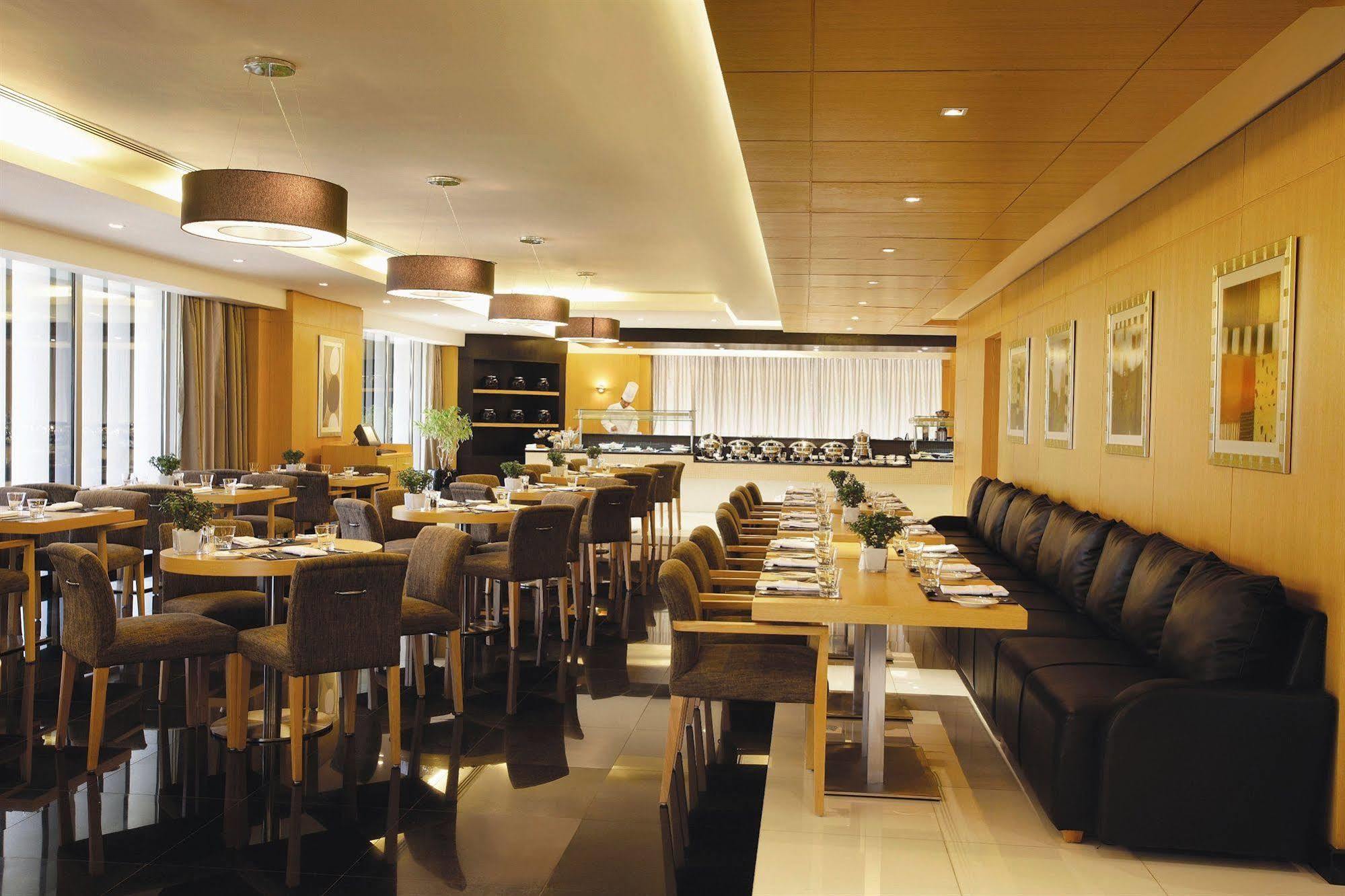 Hala Arjaan By Rotana, Deluxe Abou Dabi